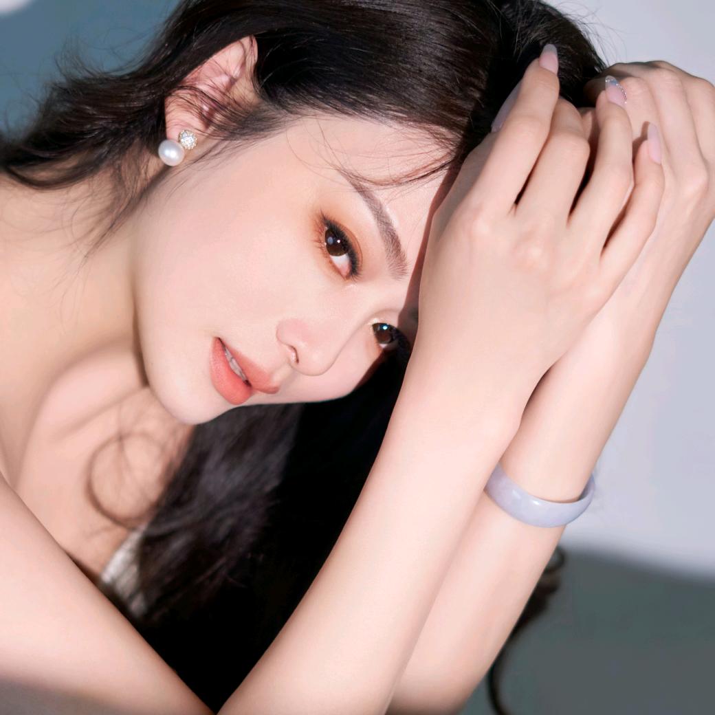 伊～人