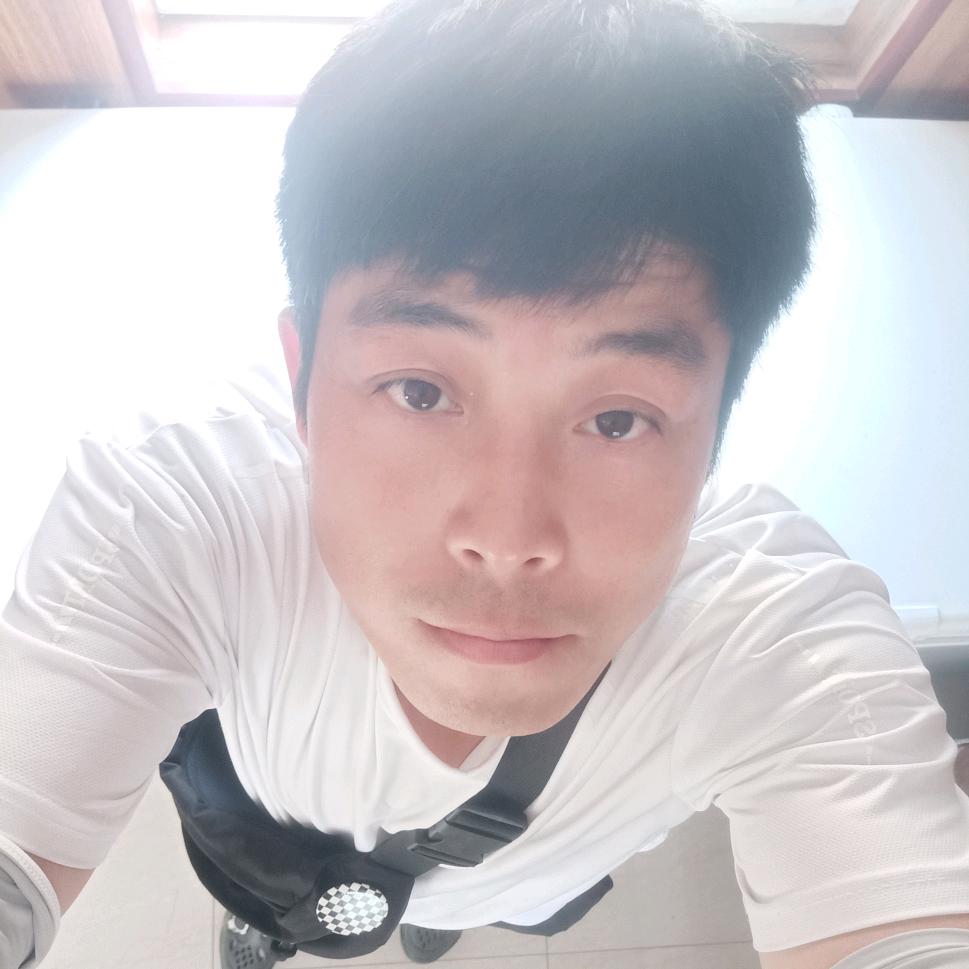 华仔爱吃糖