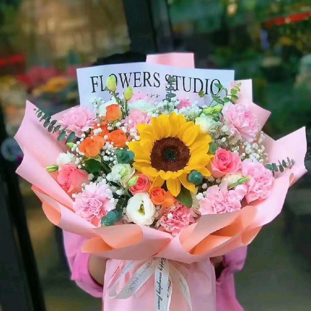 卖花郎，爱养鸽