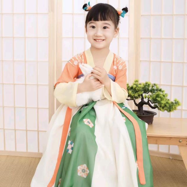 秋华