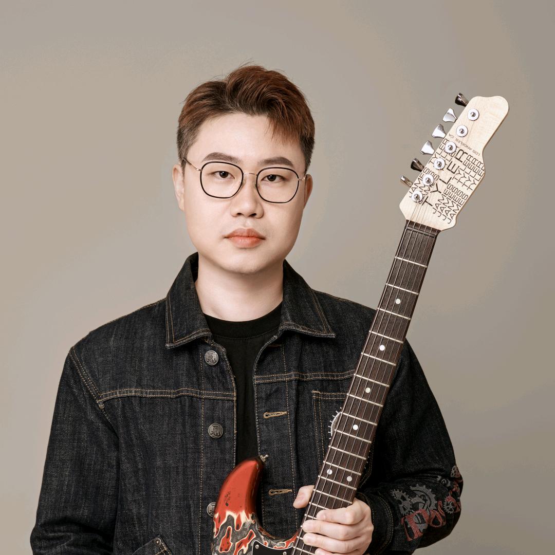 哲哲吉他studio
