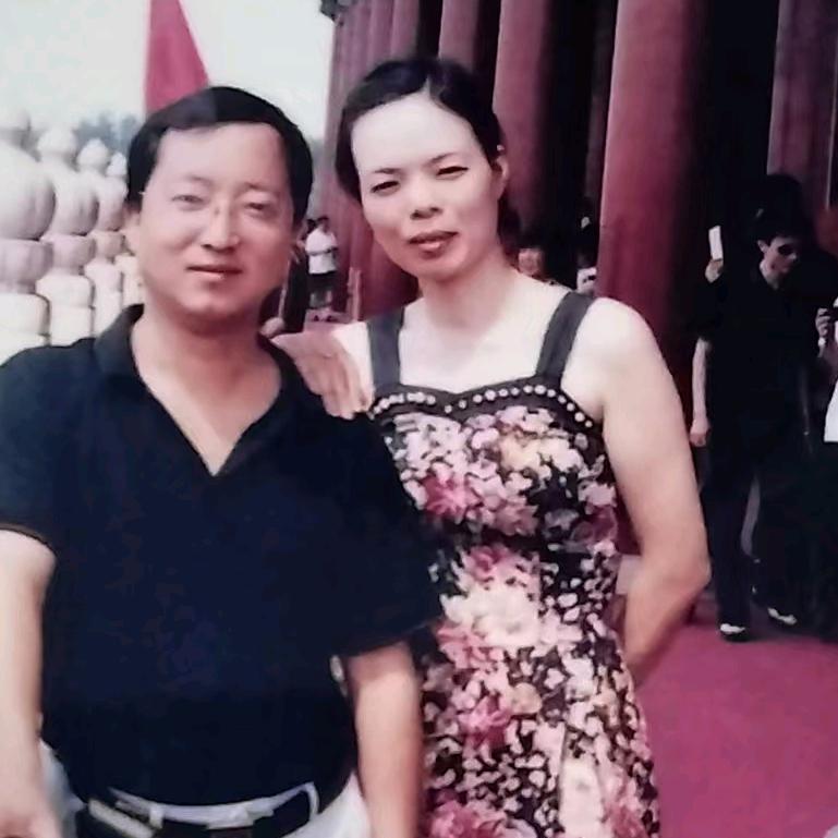 68年的两个 猴喲