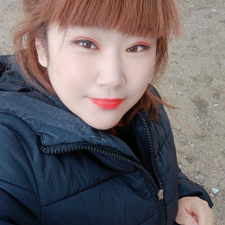 单亲妈妈一个人生活