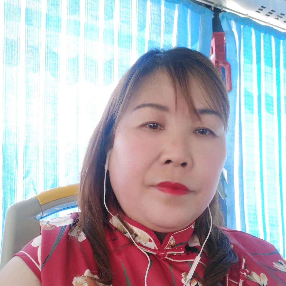 尹芳芳精品服饰厂家直销批发零售