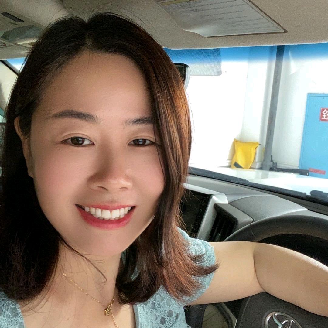 霞姑的越野车