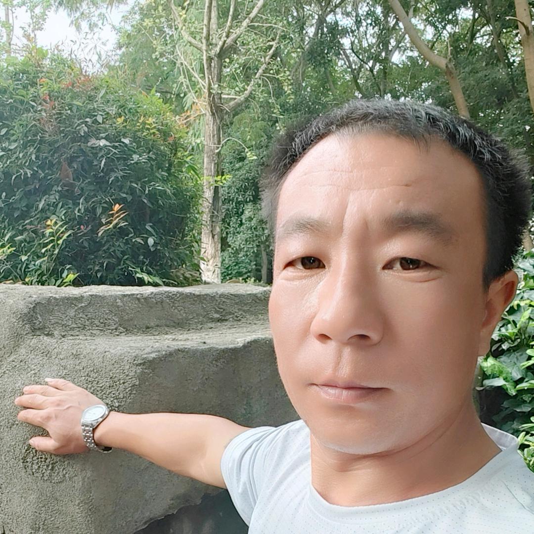 【人生不过二两酒，一俩辛酸一俩仇】