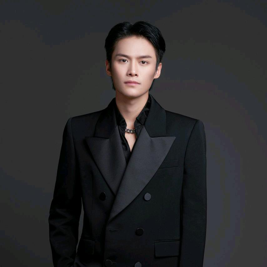 疯狂小杨弟🐏〖三只羊〗