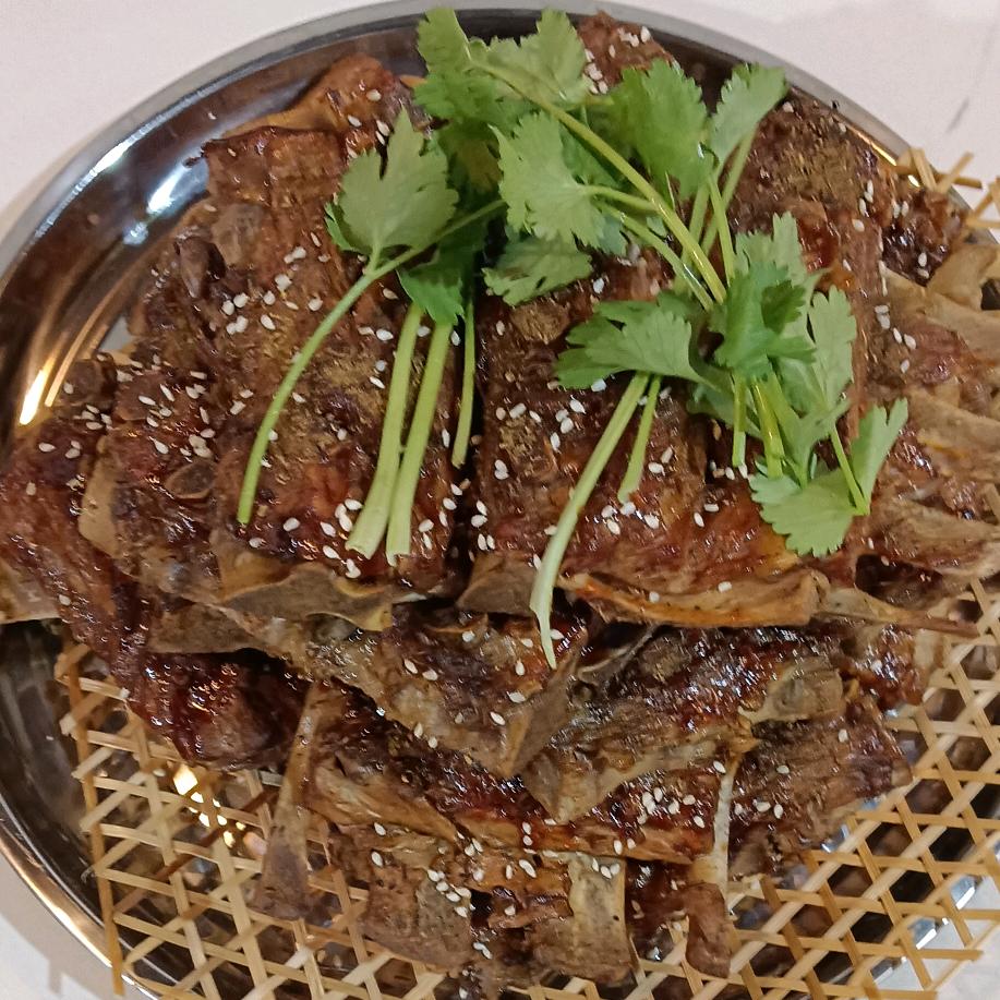 车往玖玖烤骨头，干锅虾，干锅鸡火锅