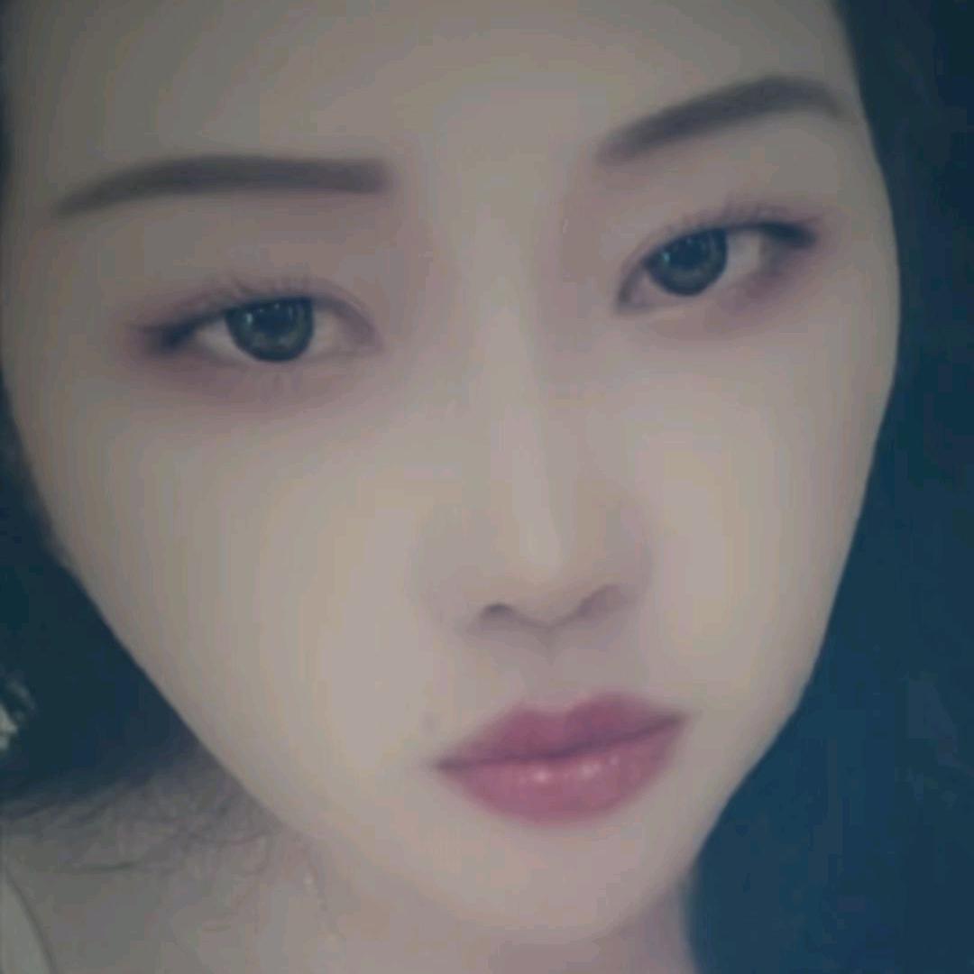 心地善良的小白兔妞妞