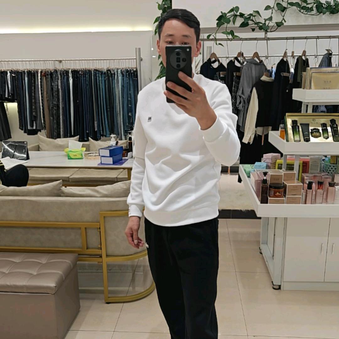 宁德然时尚化妆品铺