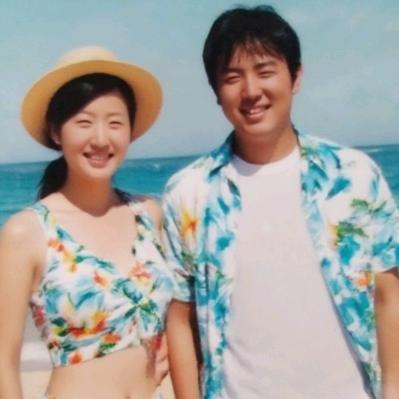 容真斯曼