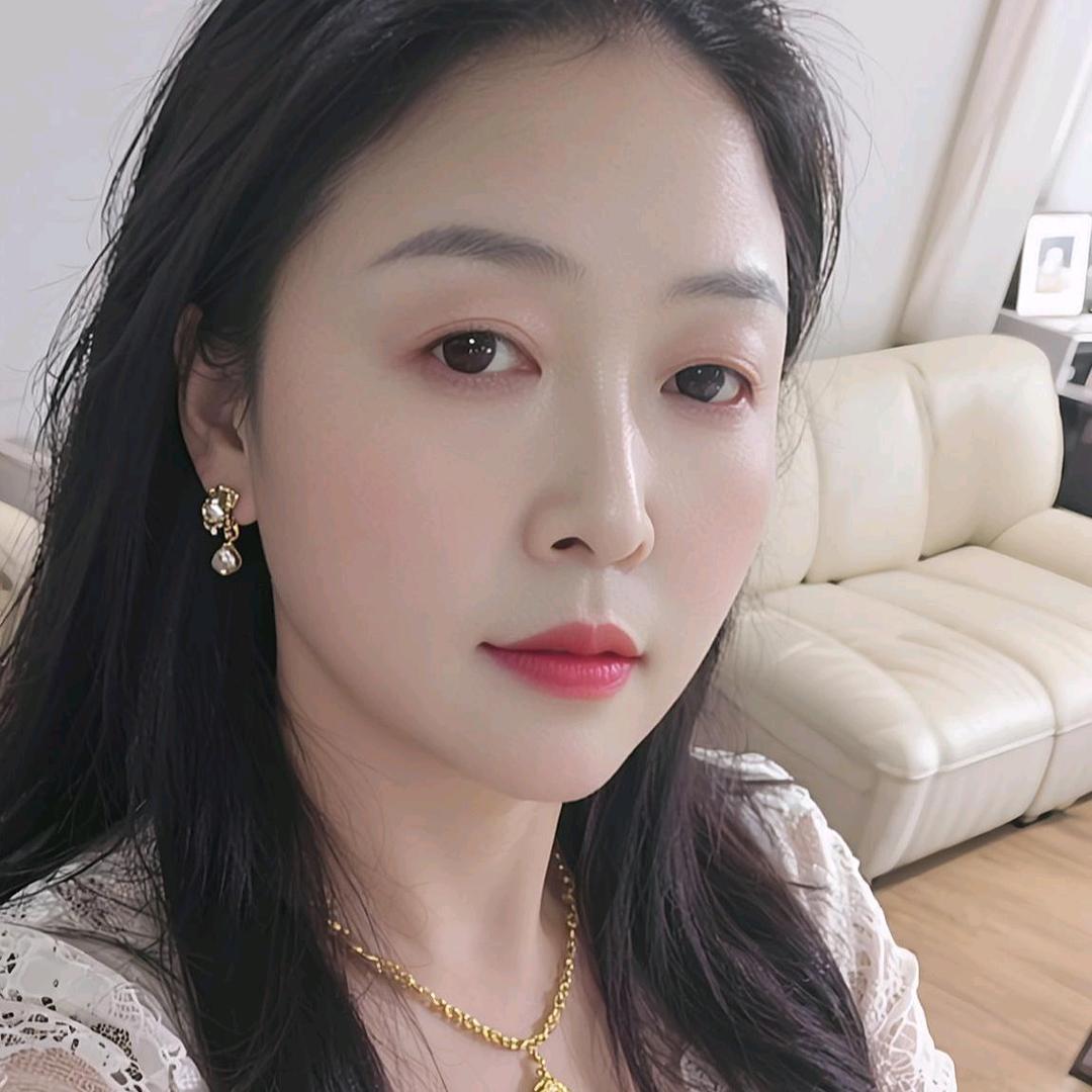 月嫂，育婴师，梅姐