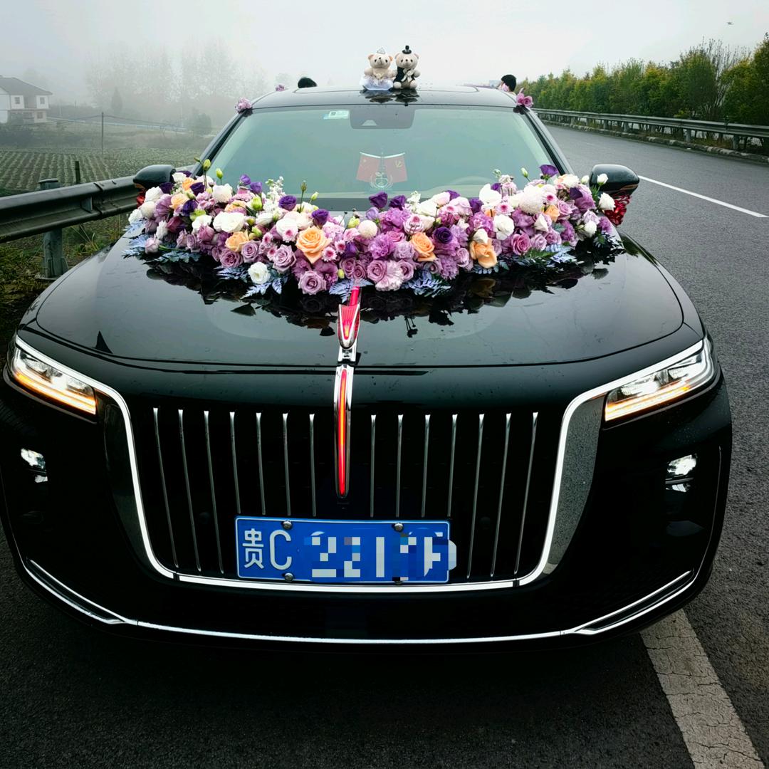 遵义世纪源红旗婚车