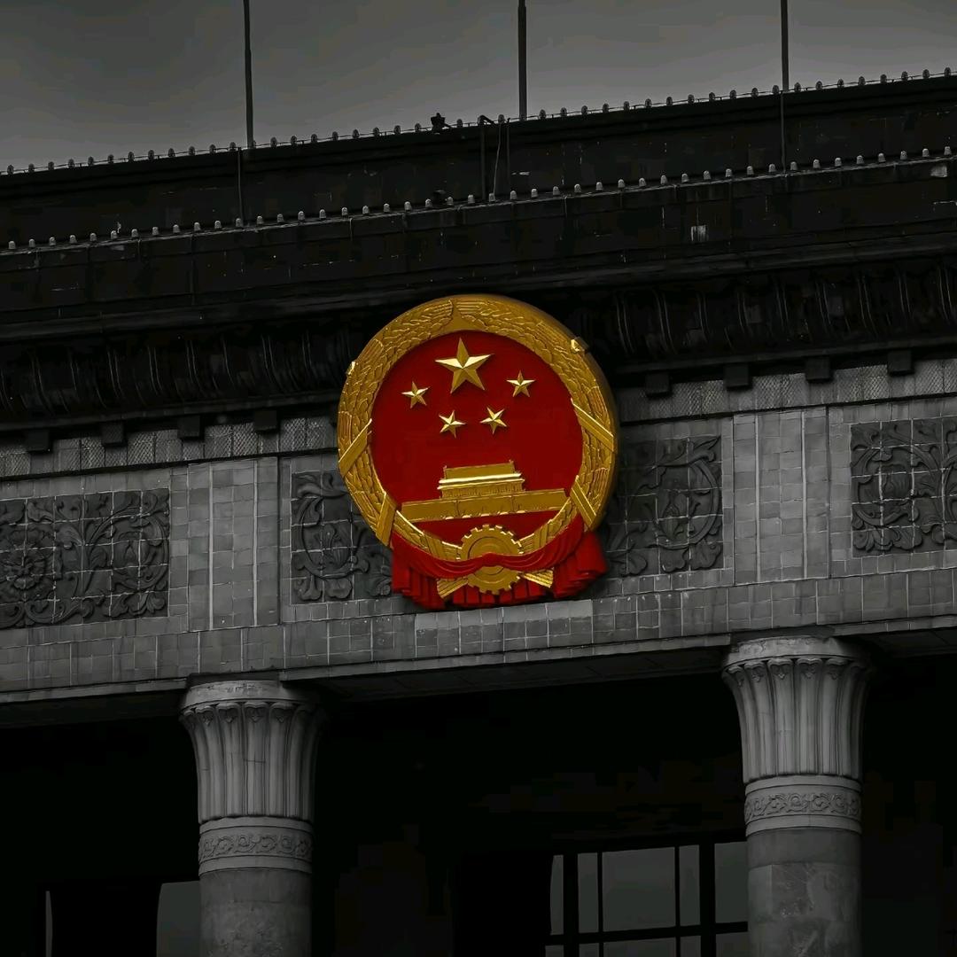 韩寒.