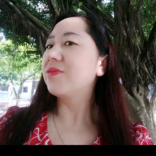 阳光明媚