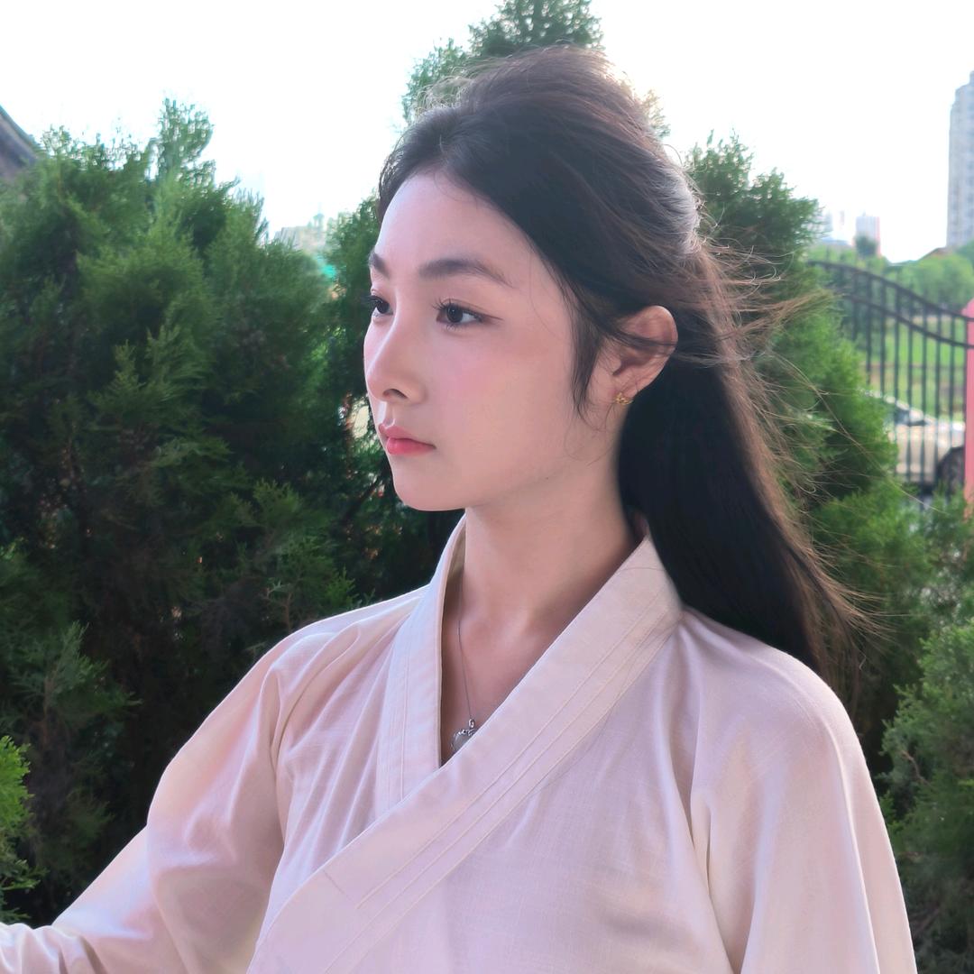 展颜小师妹