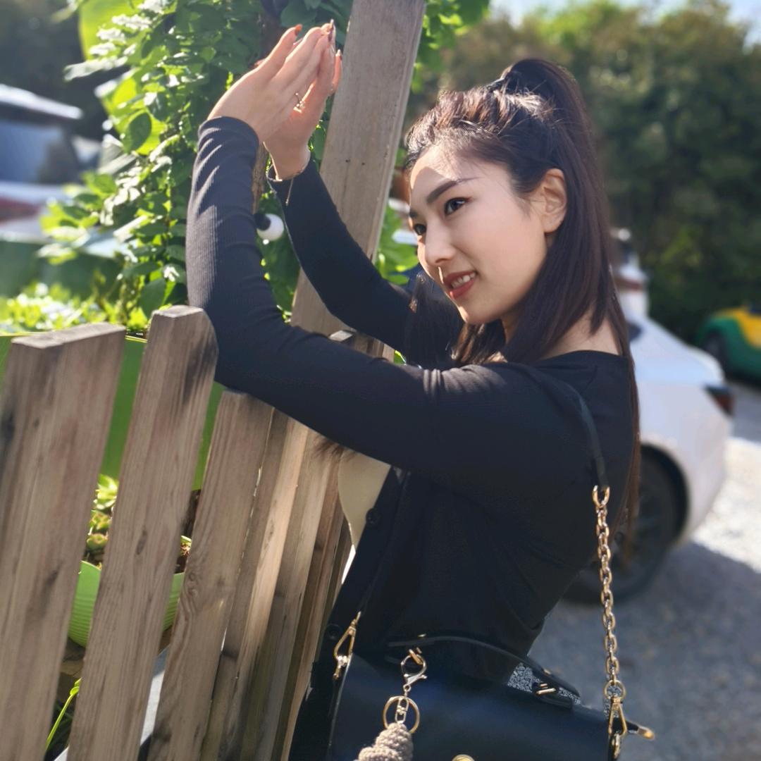 张馨予⭐