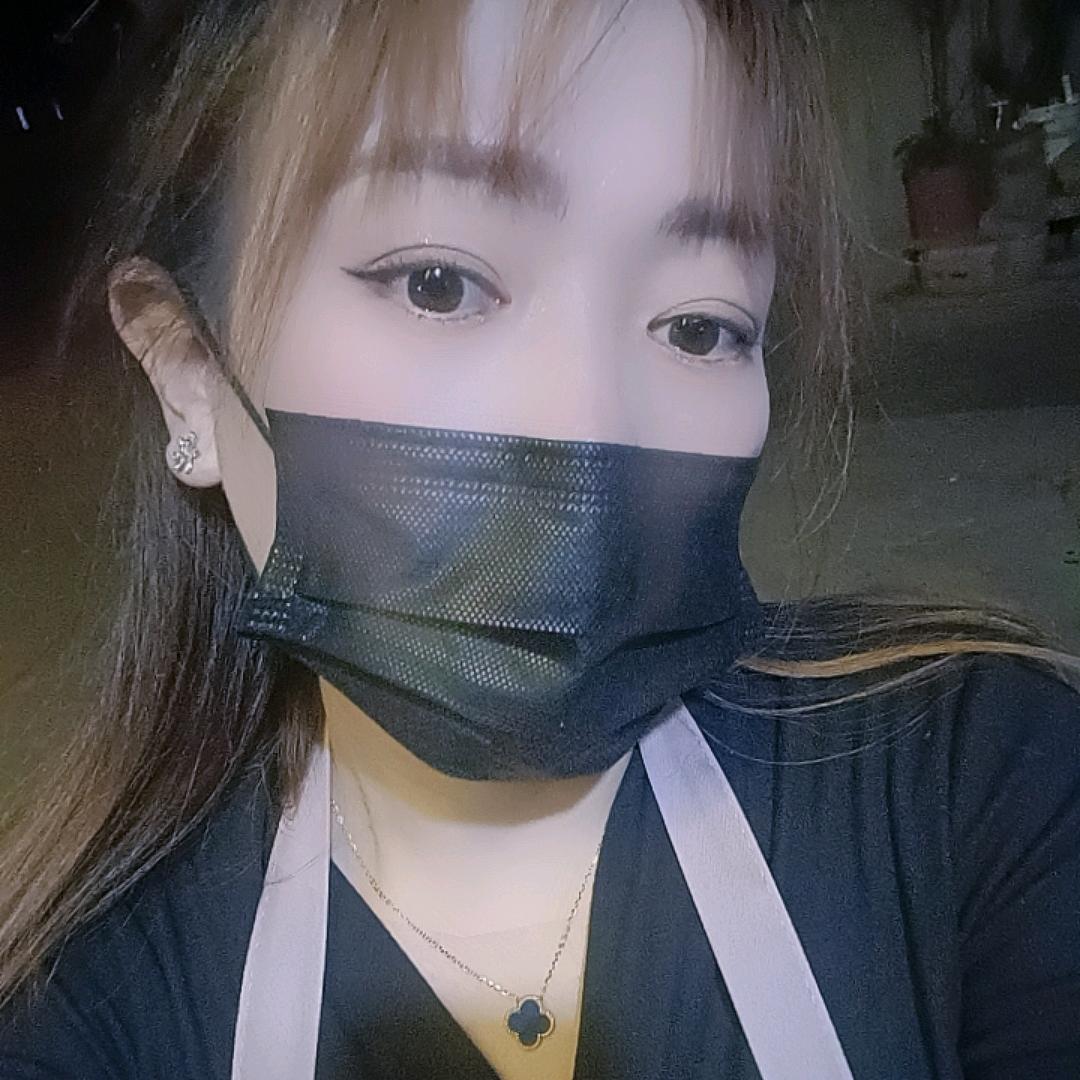 荣荣在这儿呢，