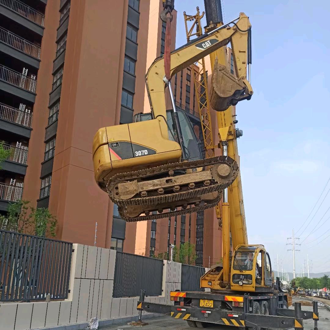 德行天下小挖出租