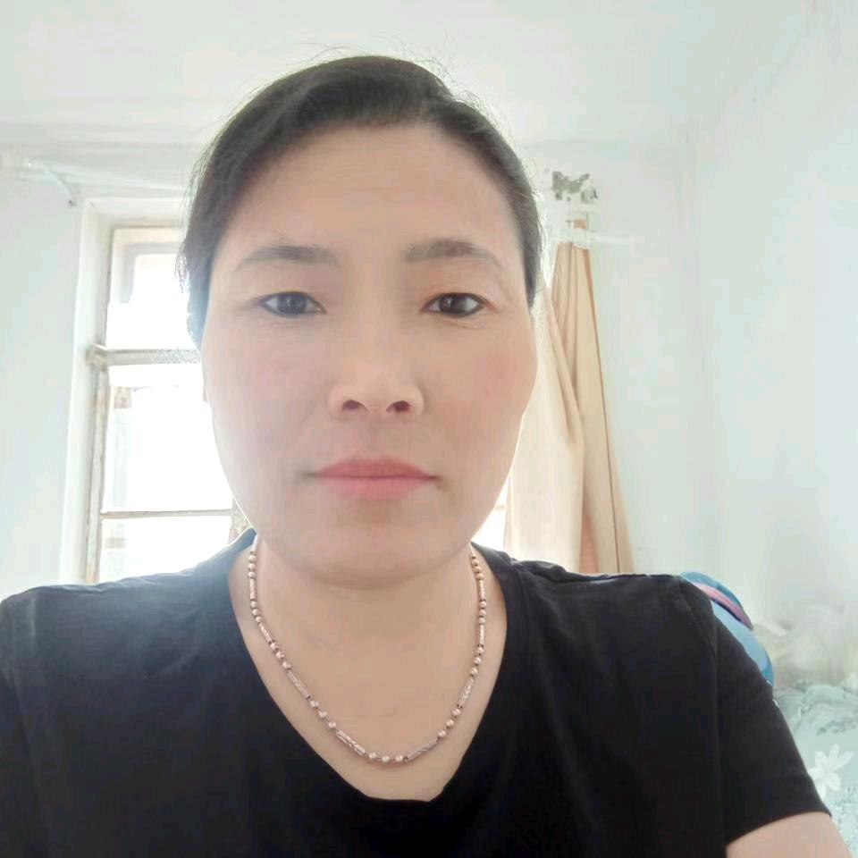 杨金英