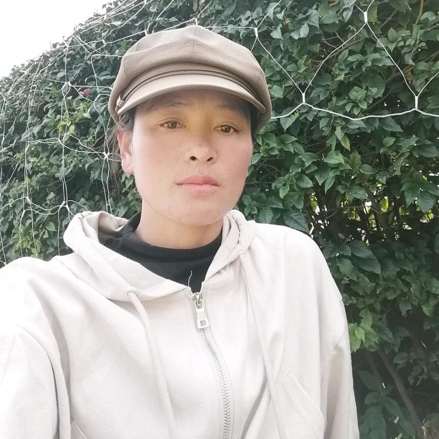 (╭☞•́⍛•̀)╭☞留留