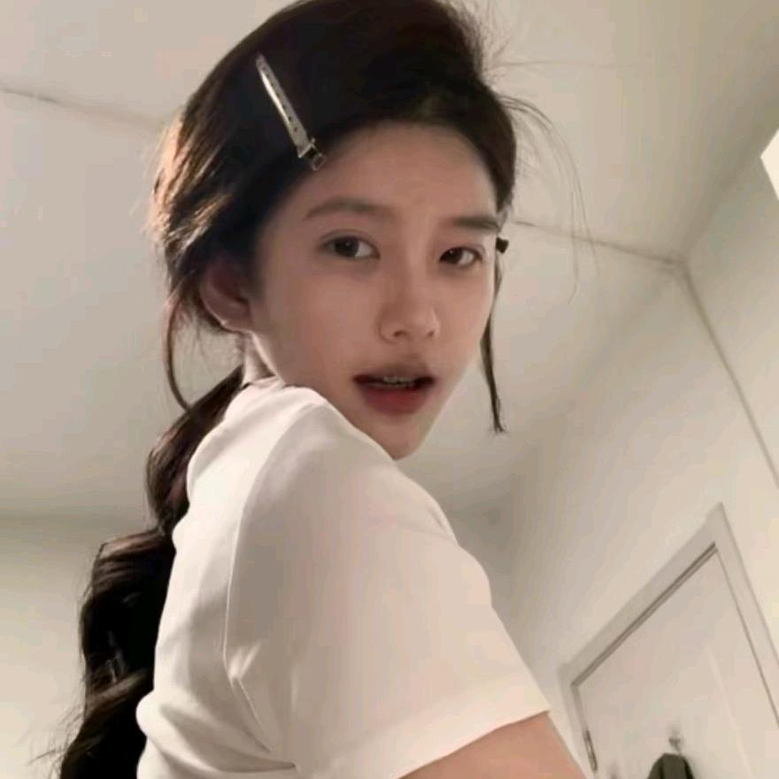 1🧚‍♂️