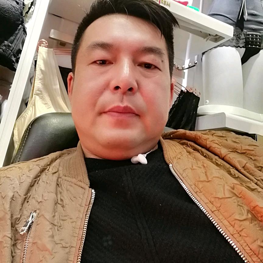 明明大闸蟹批发