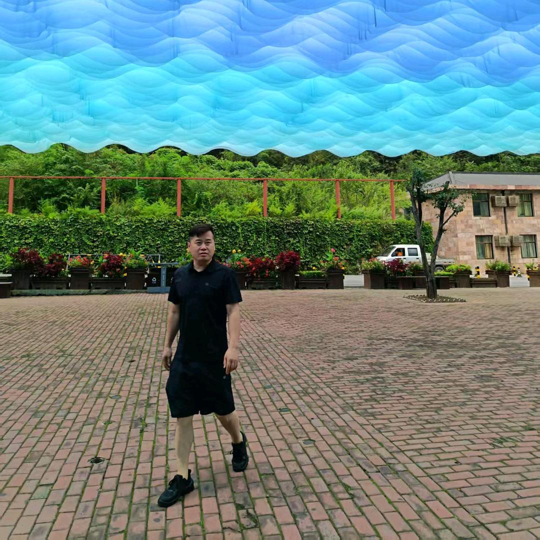 盖铭
