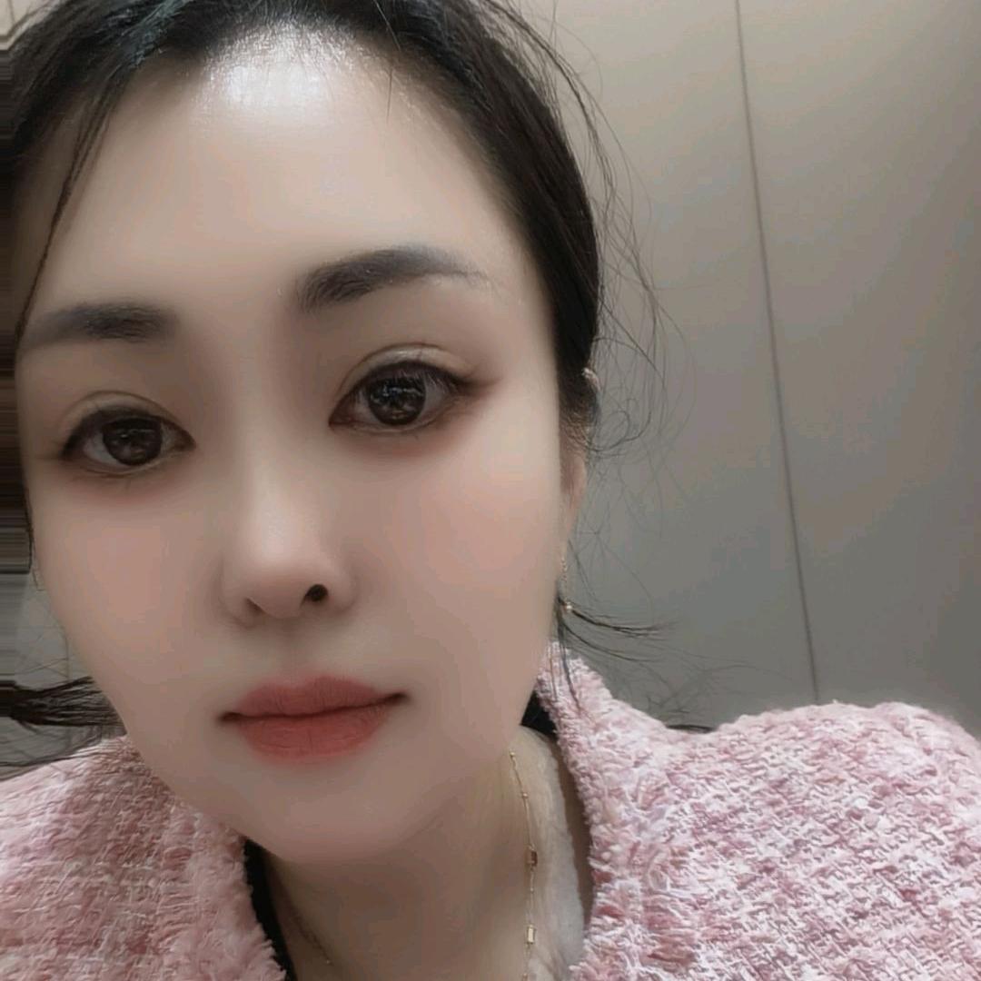 我是幸福的人。