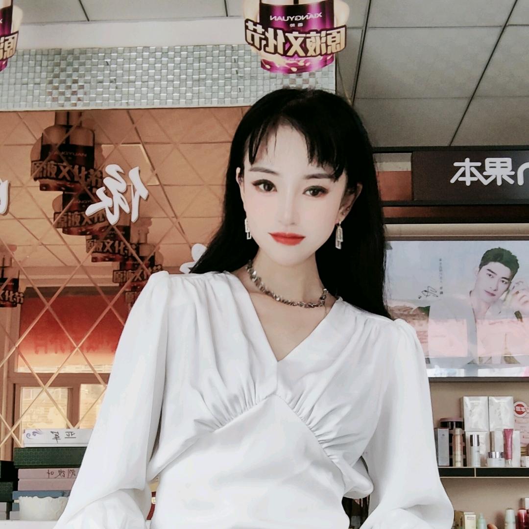 春春（ớ ₃ờ）