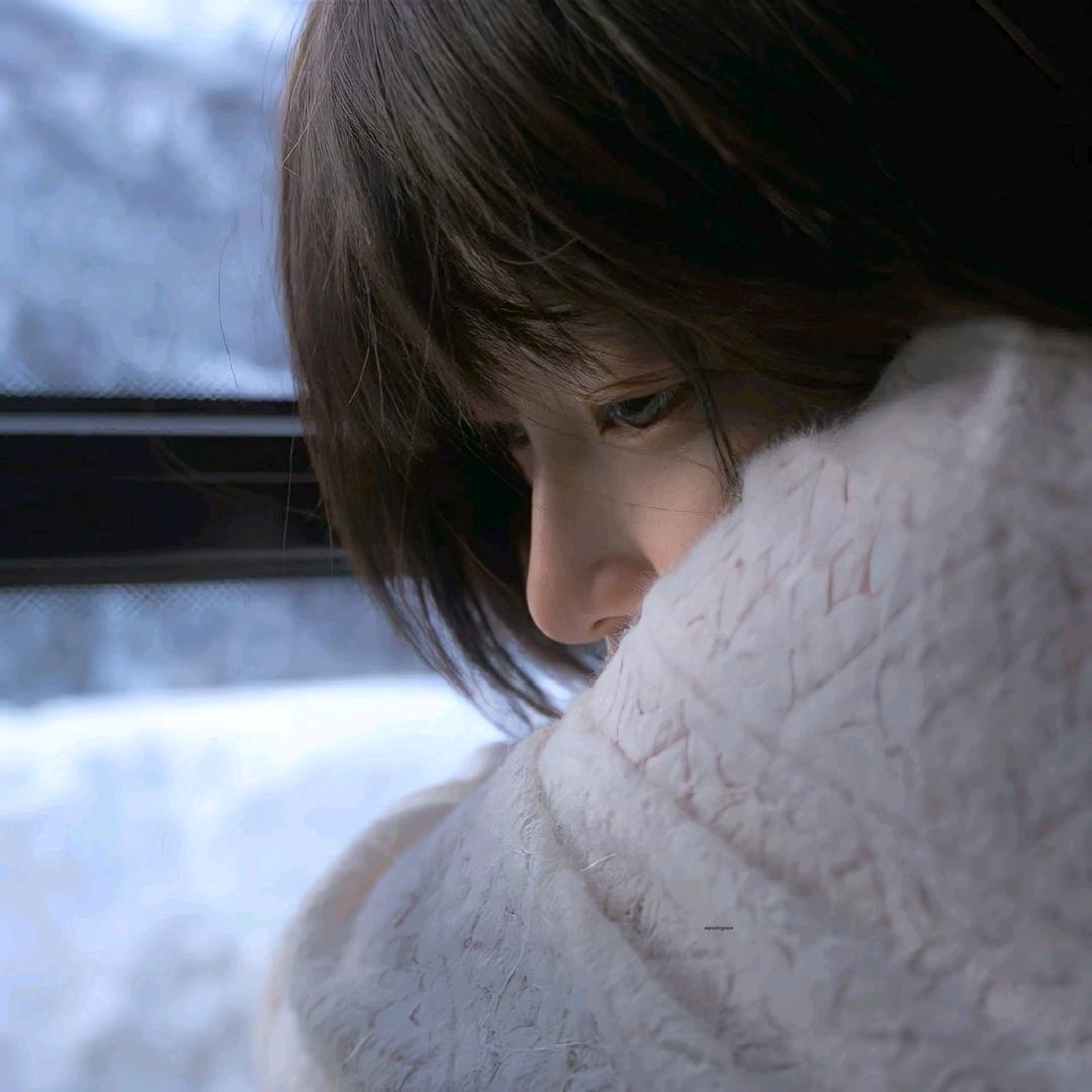 Alone（晗）头像