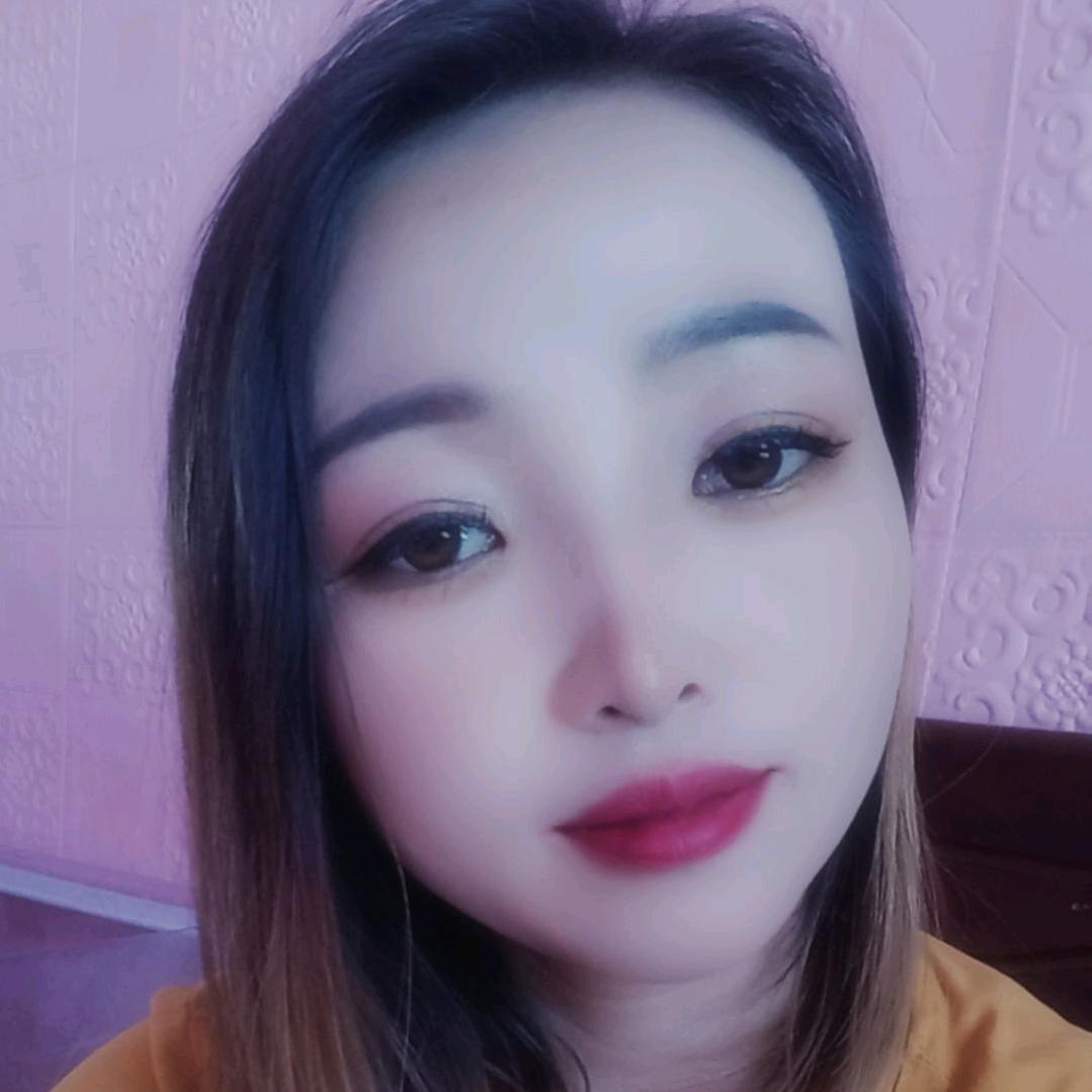 小姐姐，“吖💋💋”