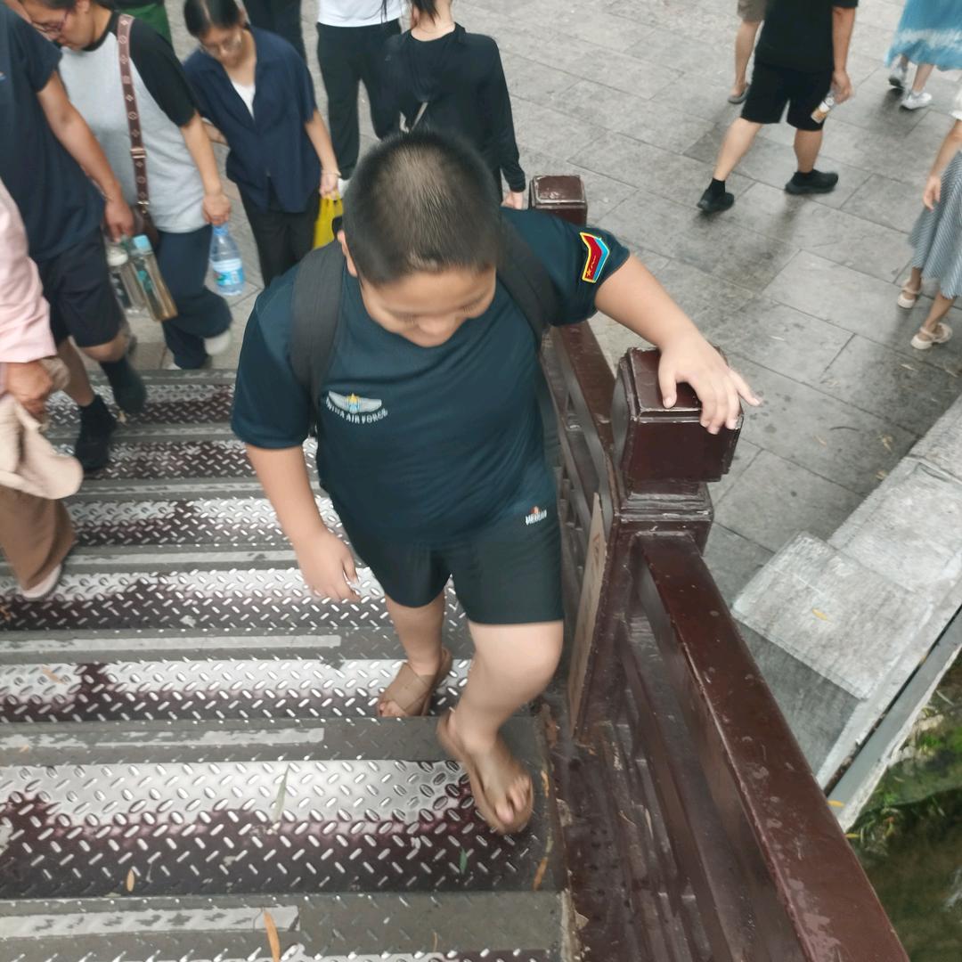 李大立
