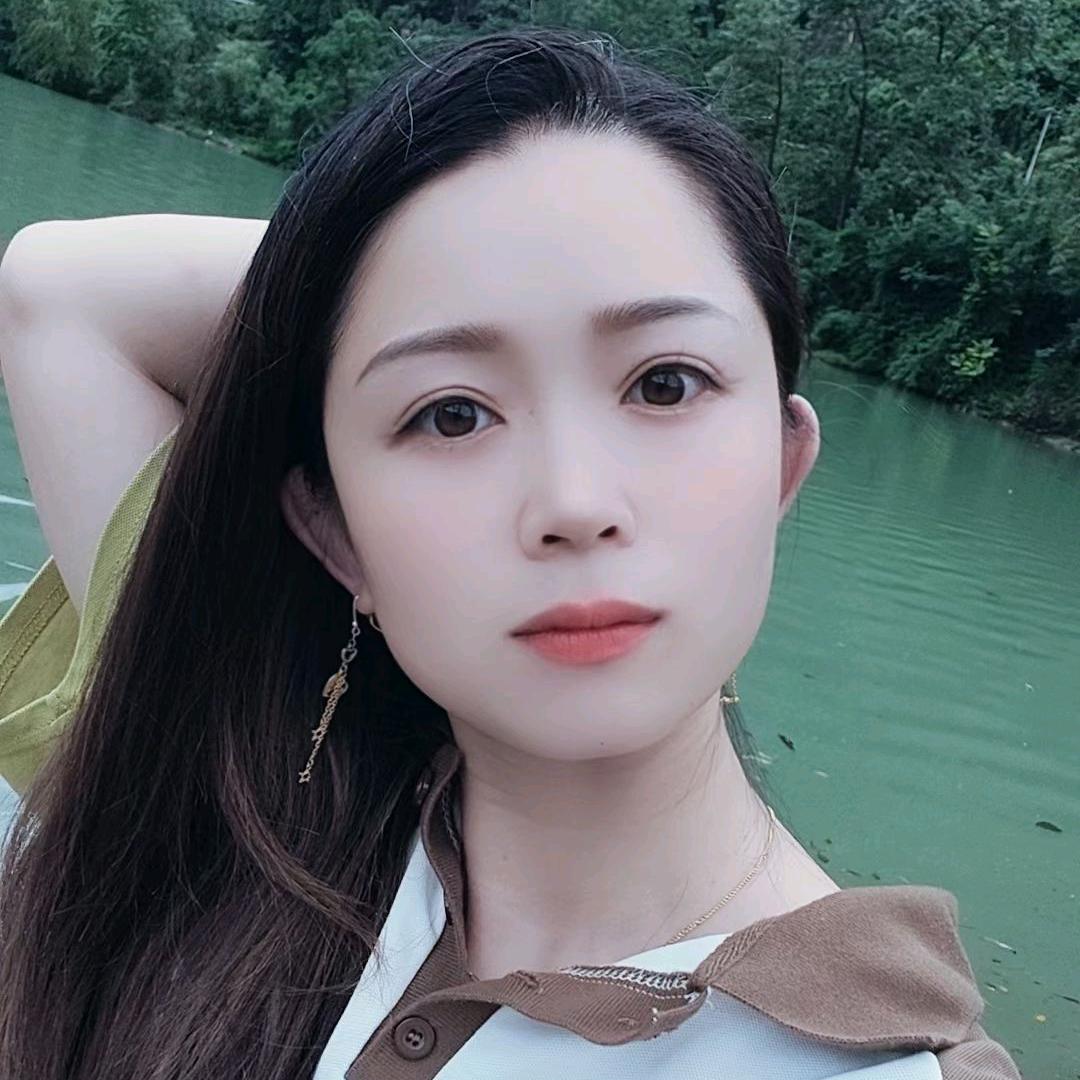 展翅翱翔