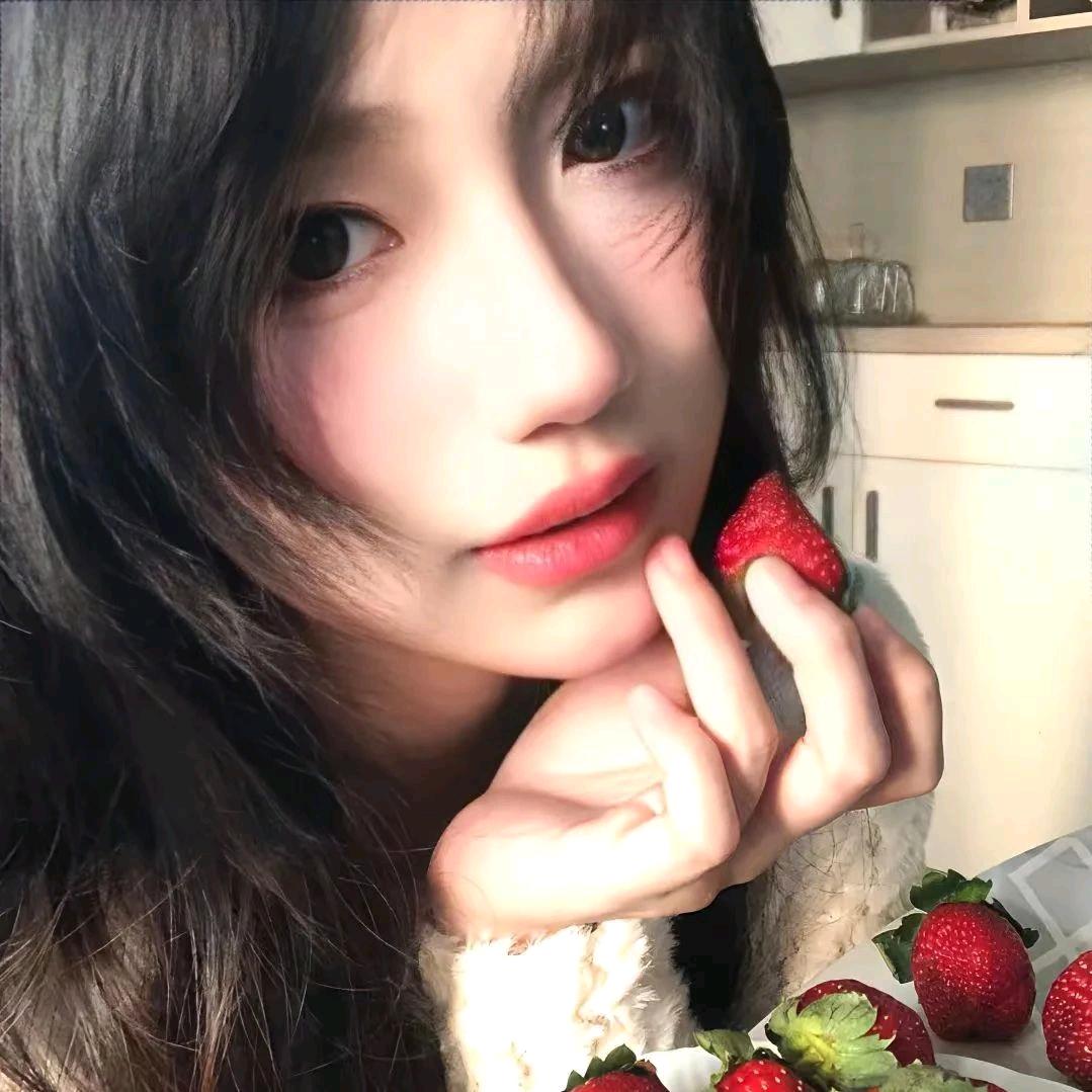 ～爱吃蛋糕的梨🍐～头像