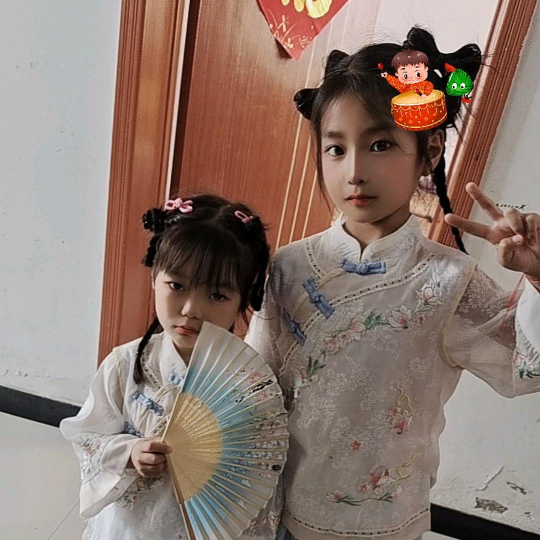 不掉小珍🐷(♡>𖥦<)/♥