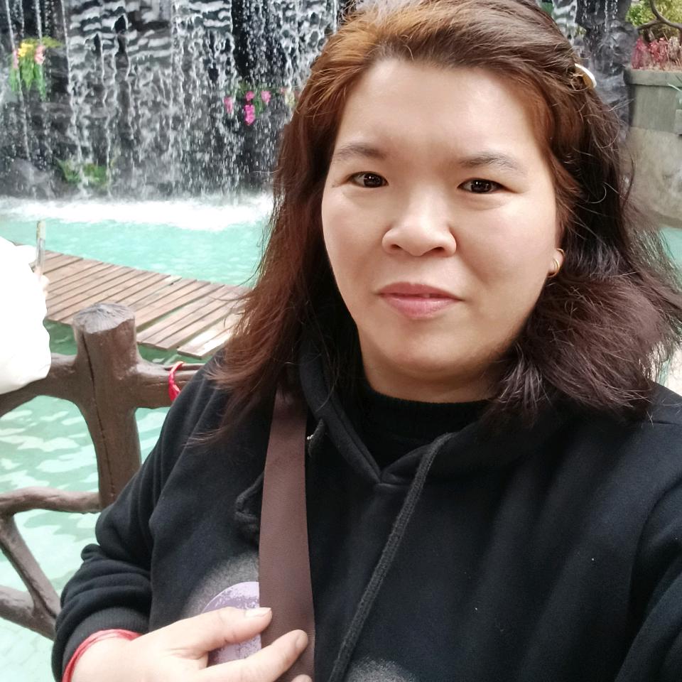 幸福的英英