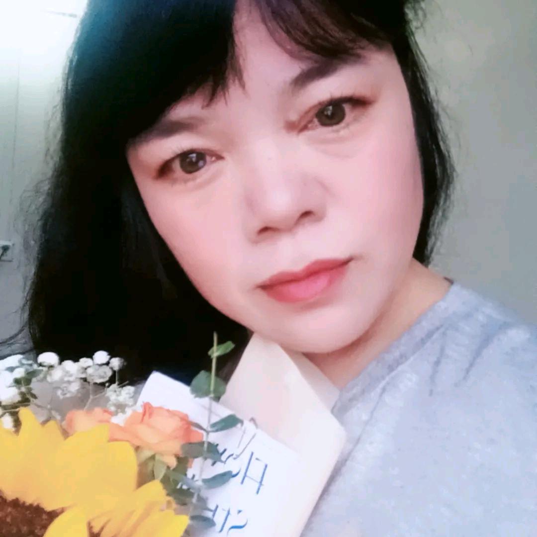蓝青青👸
