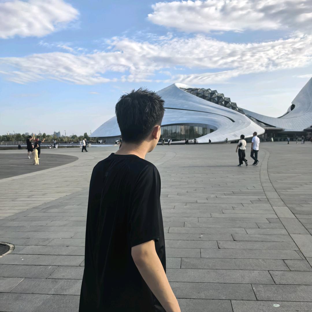 杨智博.