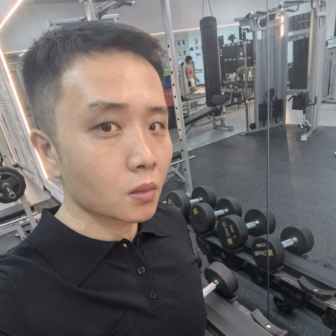 杨贝