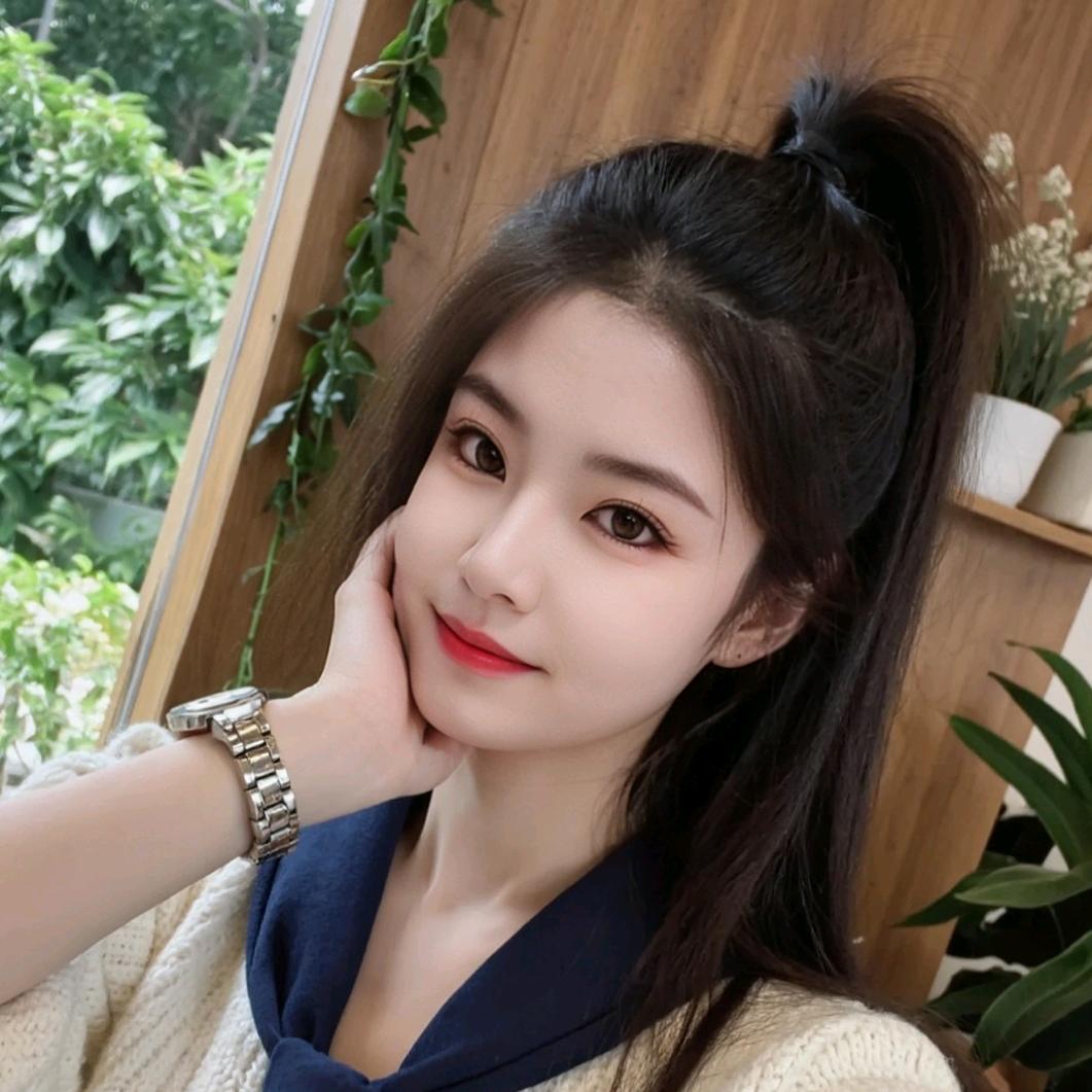 我与月亮肩并肩