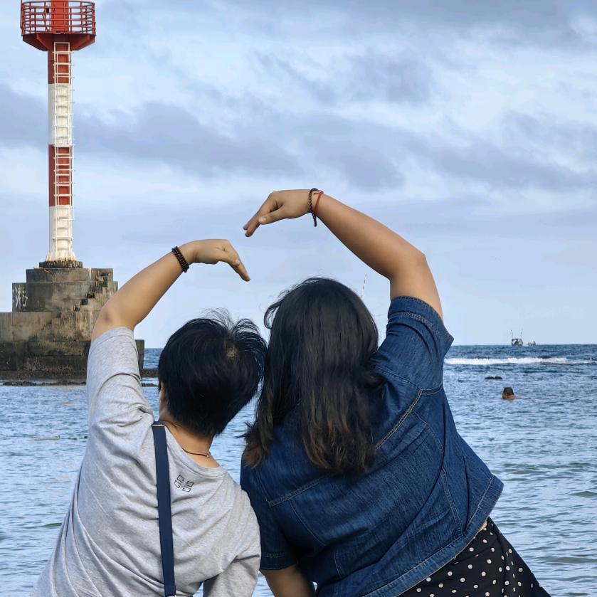 麦蒙和大黑的闲鱼日记