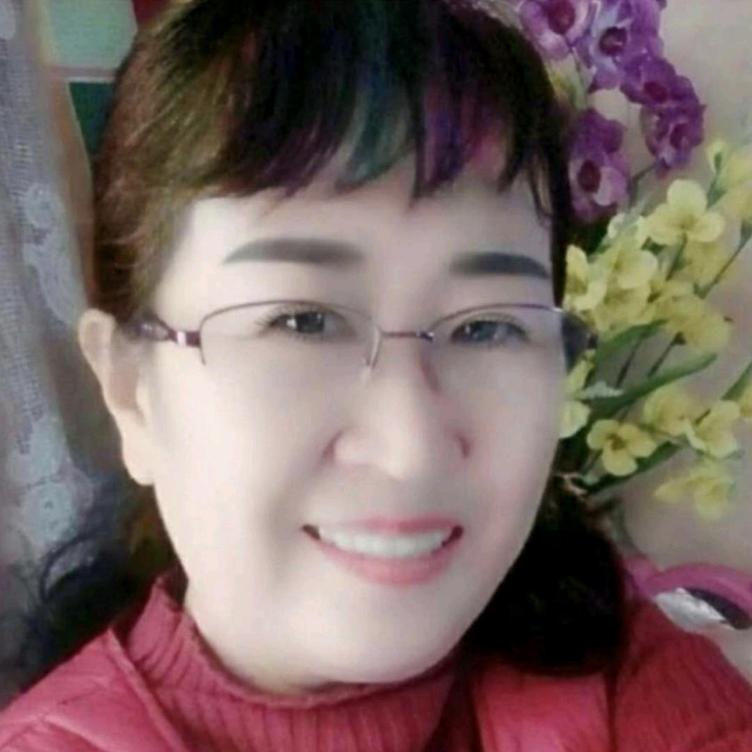 宏伟橱窗