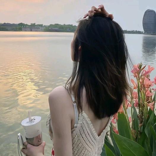 别烦慧慧.