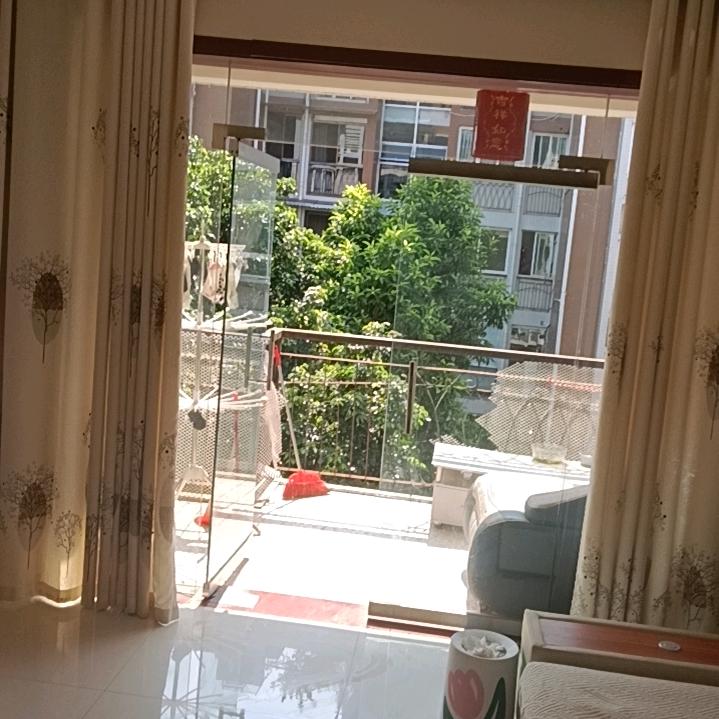 小三哥