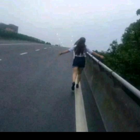 酸菜和鸡脚……