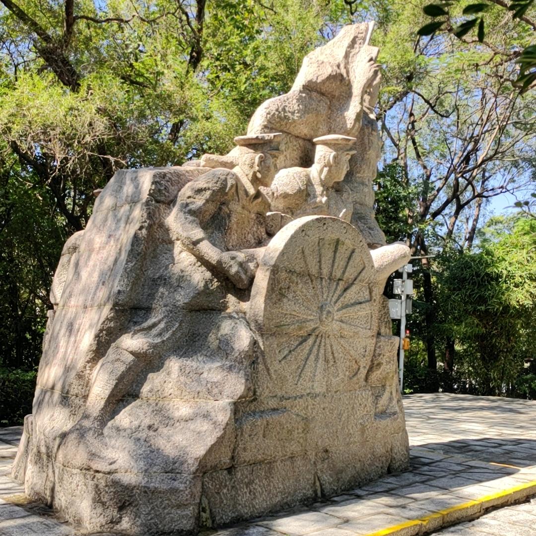 明小明