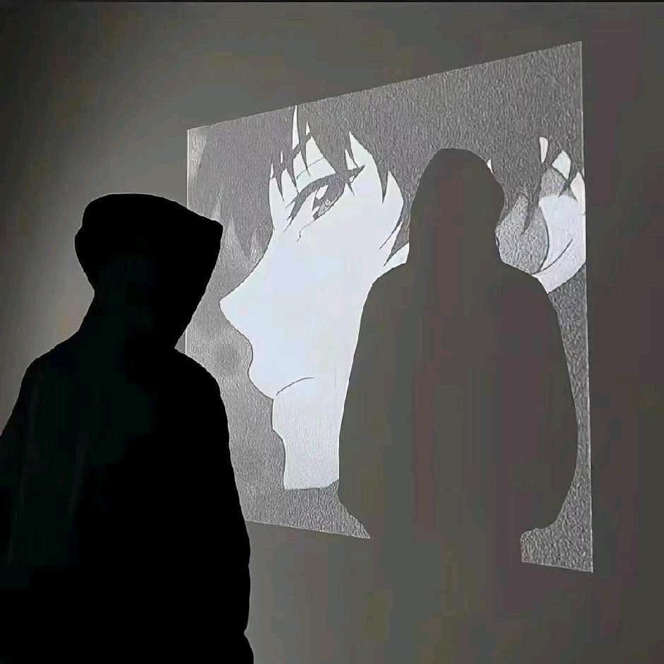 孤单在湖面成双