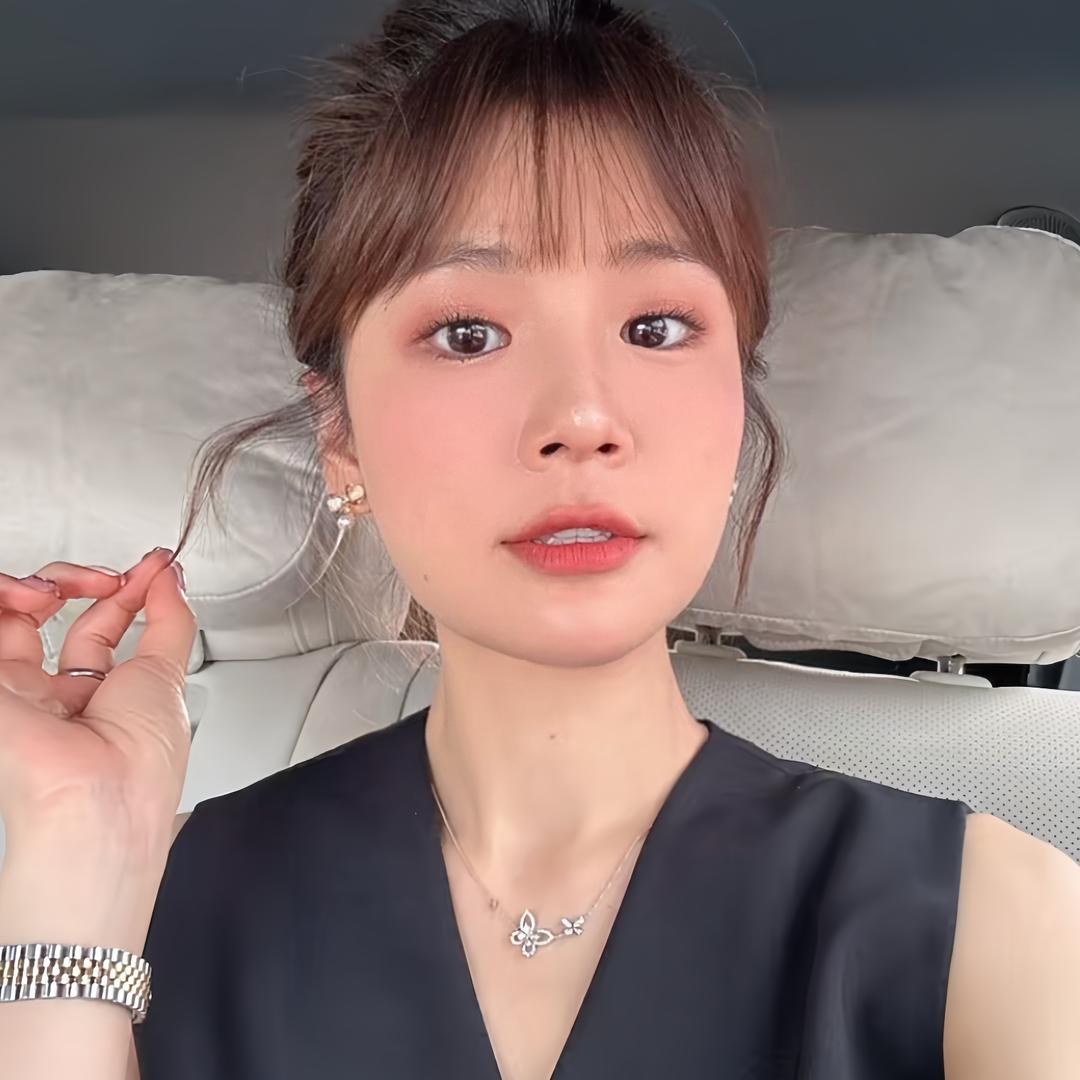 萌姐定制时尚穿搭