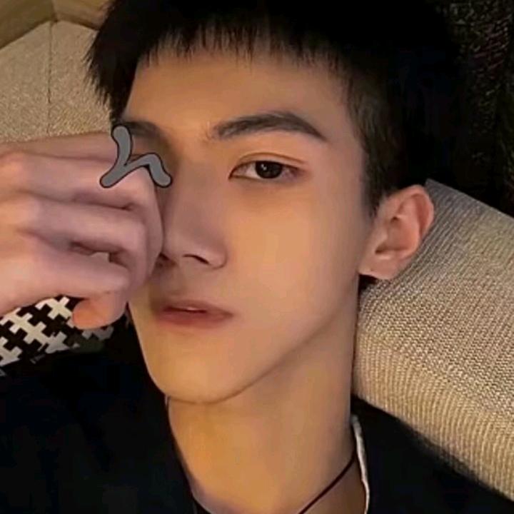 骑着🐜去上班
